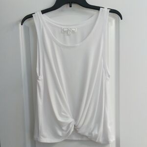 Hippie Rose tank top in white. Size XL